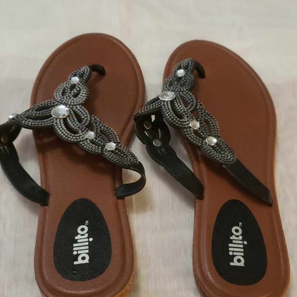Billito, black sandals